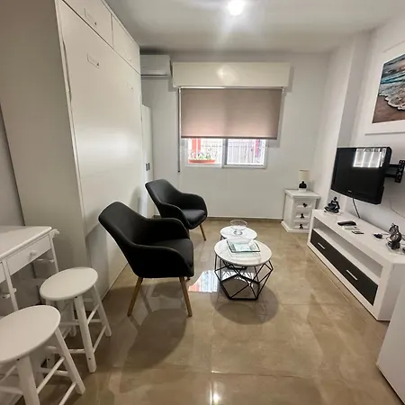 Homely Loft Sunset Apartment